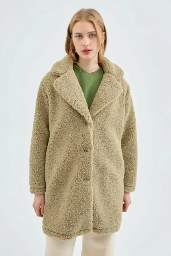 abrigo_corto_de_borreguit_0.webp Abrigo corto de borreguito verde-COMPAÑIAFANTASTICA Outlet