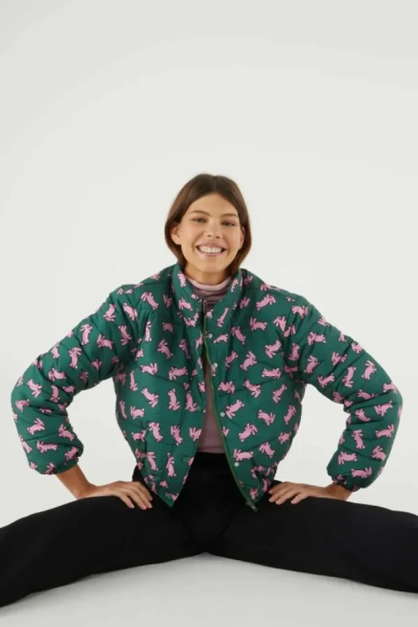 abrigo_plumfero_corto_con_5.webp Abrigo plumífero corto con estampado de conejos-COMPAÑIAFANTASTICA Online