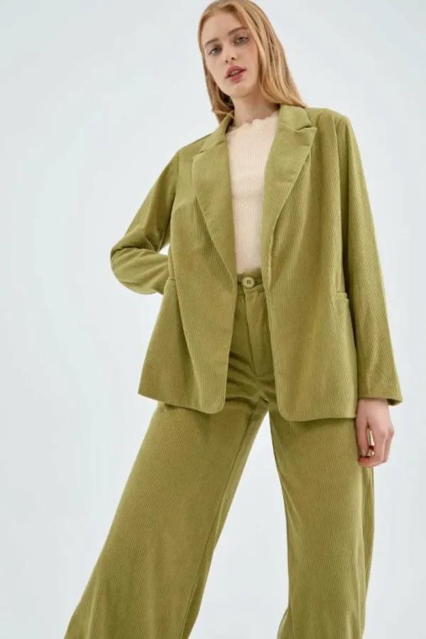 blazer_de_pana_verde_5.webp Blazer de pana verde-COMPAÑIAFANTASTICA Best