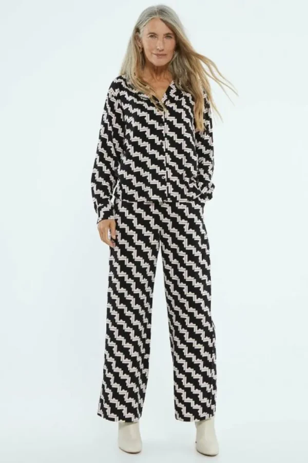 Camisa de manga larga con estampado geométrico negro-COMPAÑIAFANTASTICA Fashion