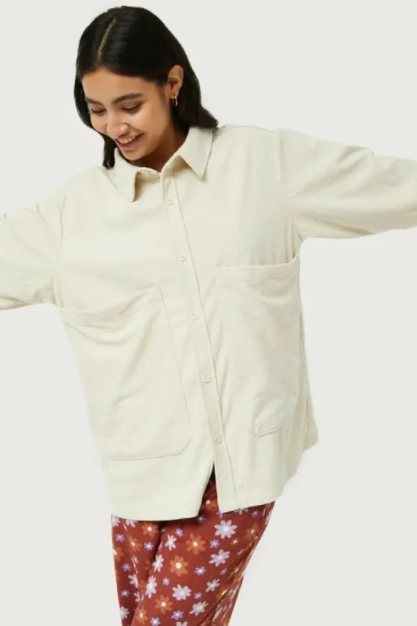chaqueta_camisera_de_pana_2-1.webp Chaqueta camisera de pana blanca-COMPAÑIAFANTASTICA Sale