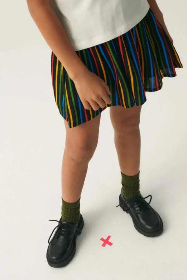 falda_corta_de_nia_con_es_2-6.webp Falda corta de niña con estampado de rayas multicolor-MINI Fashion