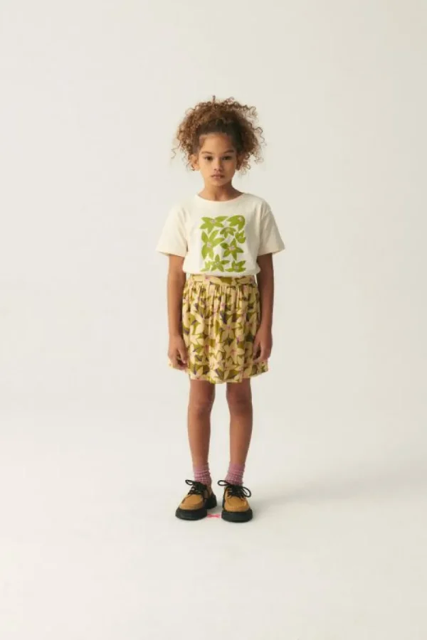 falda_corta_de_nia_con_es_3-3.webp Falda corta de niña con estampado floral verde-MINI Flash Sale