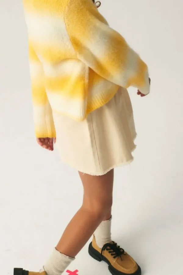 falda_corta_de_nia_vaquer_2.webp Falda corta de niña vaquera blanca-MINI Best Sale