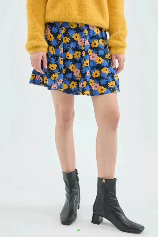 falda_corta_evas_con_esta_2-1.webp Falda corta evasé con estampado floral-COMPAÑIAFANTASTICA Fashion