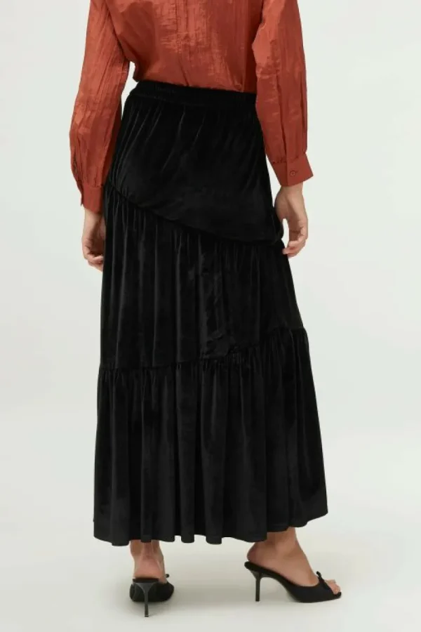 Falda larga terciopelo con fruncidos negra-COMPAÑIAFANTASTICA Best