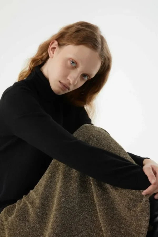 falda_midi_elstica_brilla_5.webp Falda midi elástica brillante dorada-COMPAÑIAFANTASTICA Cheap