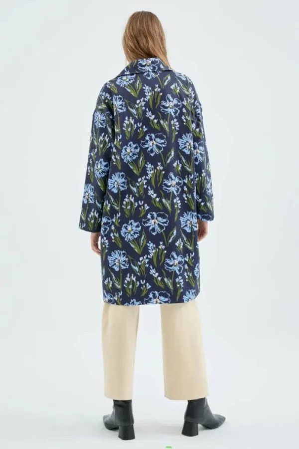 gabardina_midi_con_estamp_2.webp Gabardina midi con estampado floral azul-COMPAÑIAFANTASTICA Online
