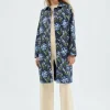 gabardina_midi_con_estamp_5.webp Gabardina midi con estampado floral azul-COMPAÑIAFANTASTICA Online