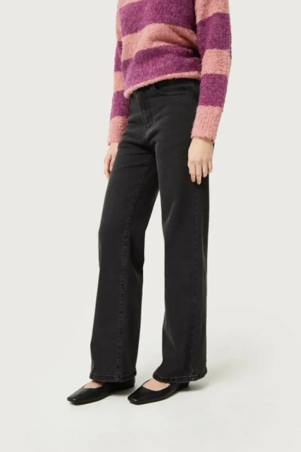 jeans_largos_rectos_negro_2.webp Jeans largos rectos negro lavado-COMPAÑIAFANTASTICA New