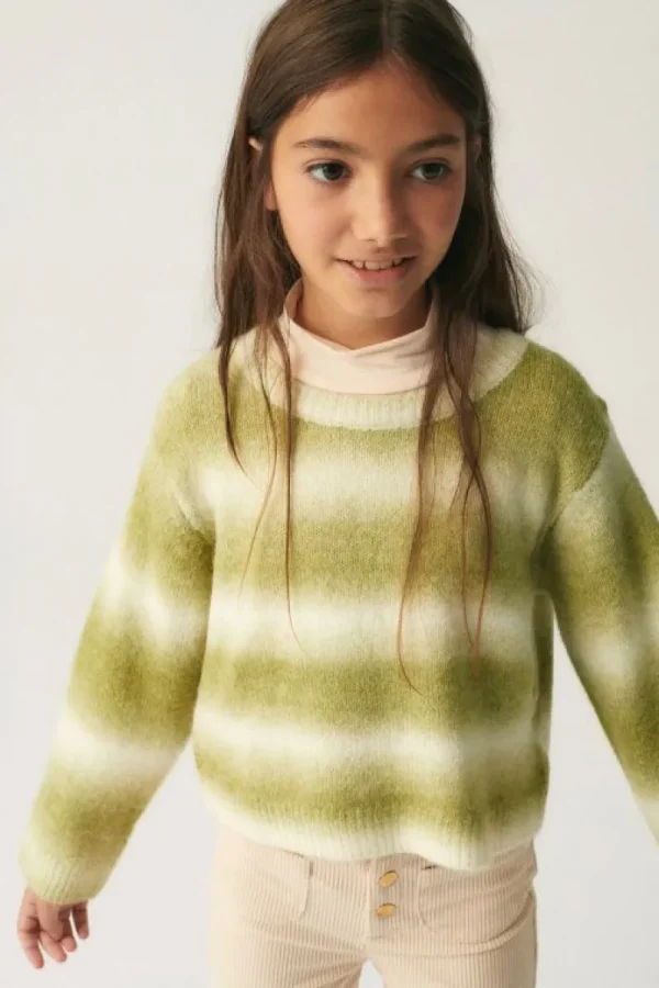 jersey_de_nia_crop_con_es_3-1.webp Jersey de niña crop con estampado de rayas verde-MINI Outlet