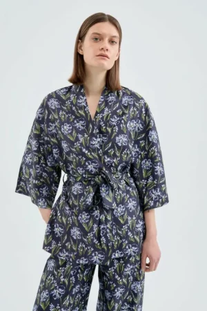 Kimono con cinturón y estampado floral azul-COMPAÑIAFANTASTICA Outlet