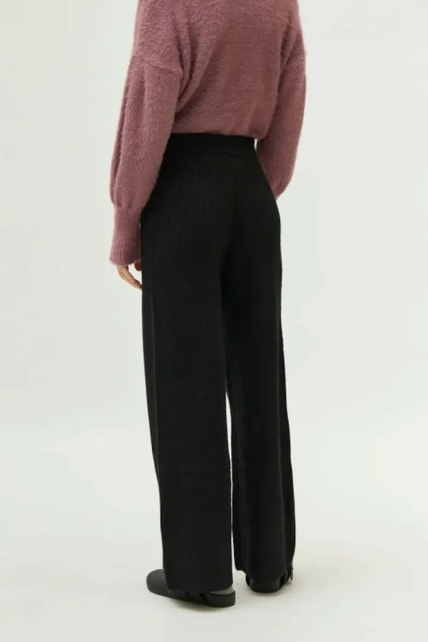 Pantalón ancho de punto negro-COMPAÑIAFANTASTICA Hot