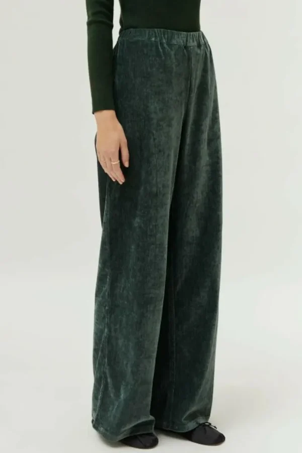 pantaln_de_chenilla_verde_2.webp Pantalón de chenilla verde-COMPAÑIAFANTASTICA Sale