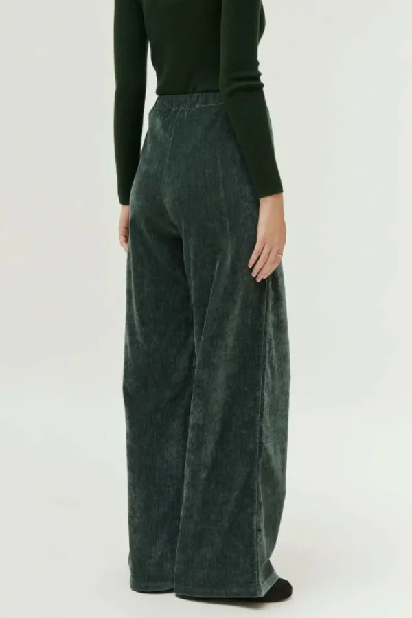 pantaln_de_chenilla_verde_3.webp Pantalón de chenilla verde-COMPAÑIAFANTASTICA Sale