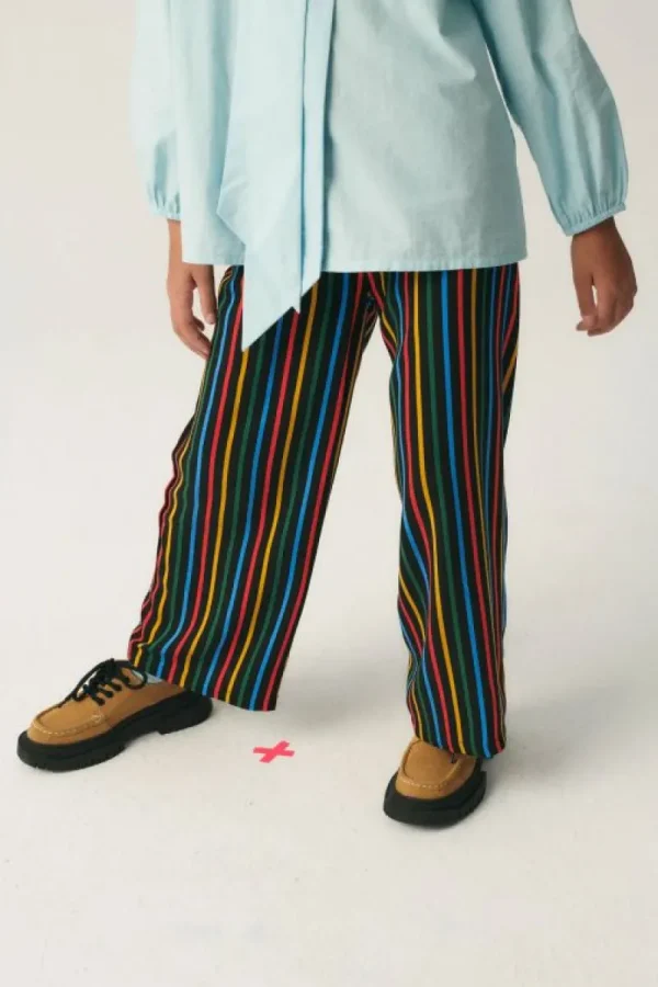 pantaln_de_nia_con_estamp_2-1.webp Pantalón de niña con estampado de rayas multicolor-MINI Flash Sale