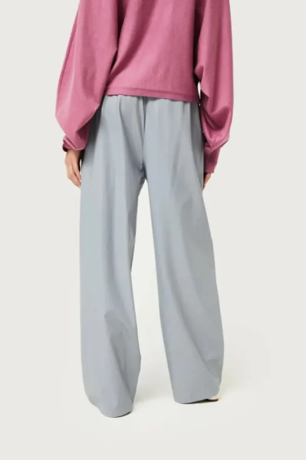 pantaln_de_piel_sinttica__4.webp Pantalón de piel sintética gris-COMPAÑIAFANTASTICA Online