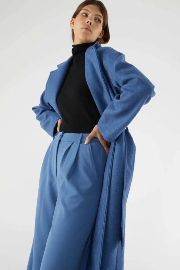 Pantalón de vestir con pinzas azul-COMPAÑIAFANTASTICA New