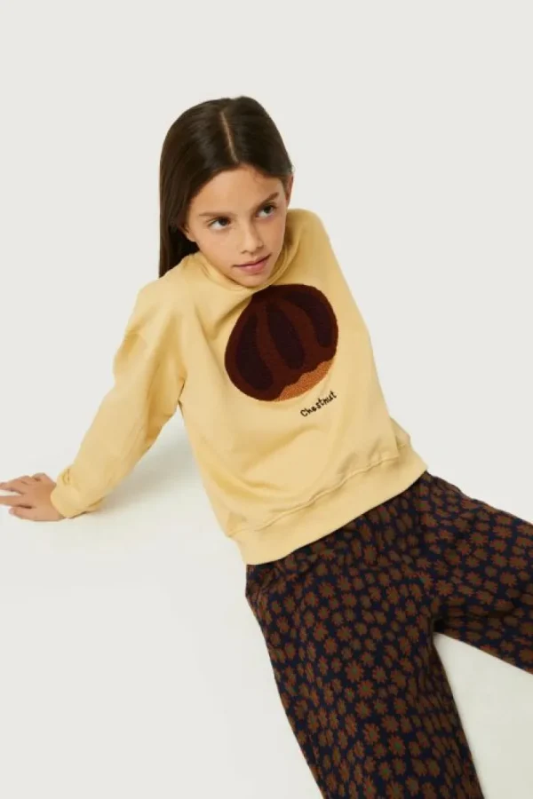 sudadera_de_nia_con_print_3-2.webp Sudadera de niña con print de castaña-MINI Best Sale