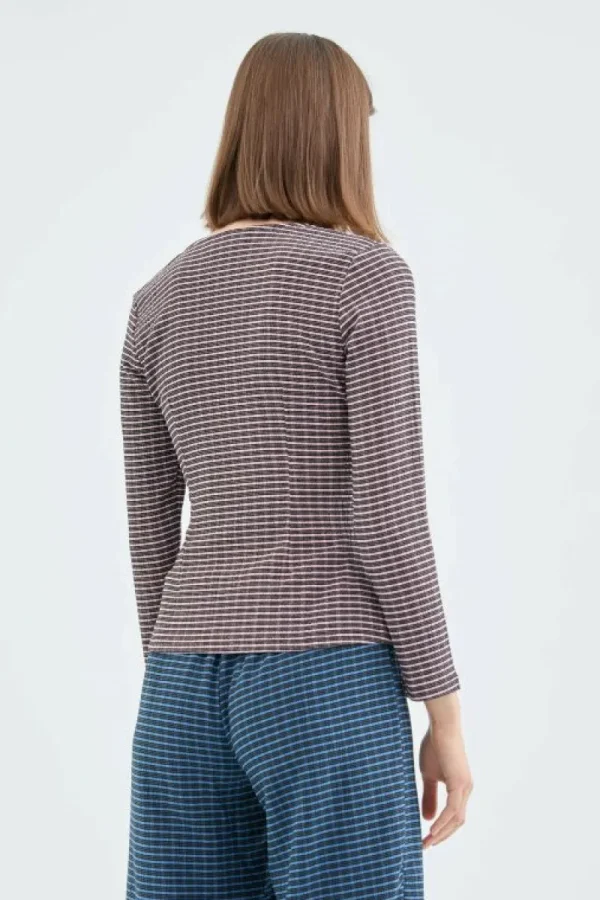 Top ajustado drapeado con estampado de cuadros rosas-COMPAÑIAFANTASTICA New