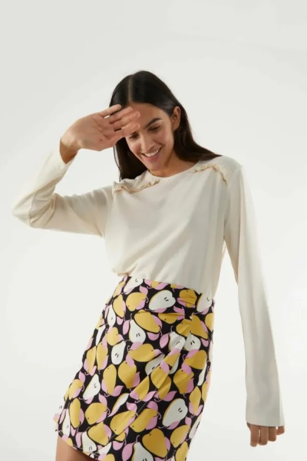 Top básico de manga larga con volantes blanco-COMPAÑIAFANTASTICA Hot