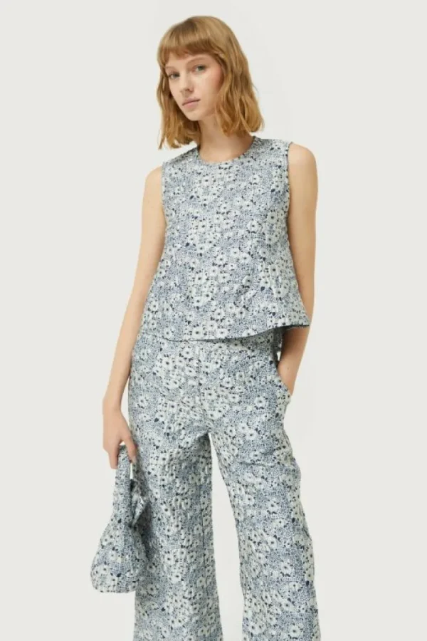 Top con estampado floral azul y blanco-COMPAÑIAFANTASTICA Cheap