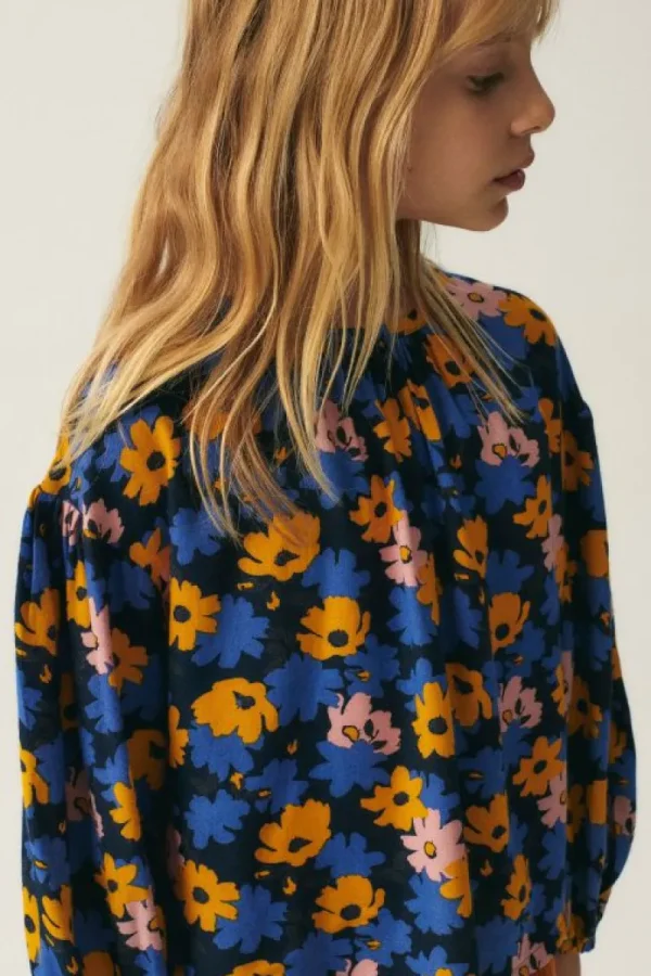 top_de_nia_con_manga_larg_3.webp Top de niña con manga larga y estampado floral-MINI Hot