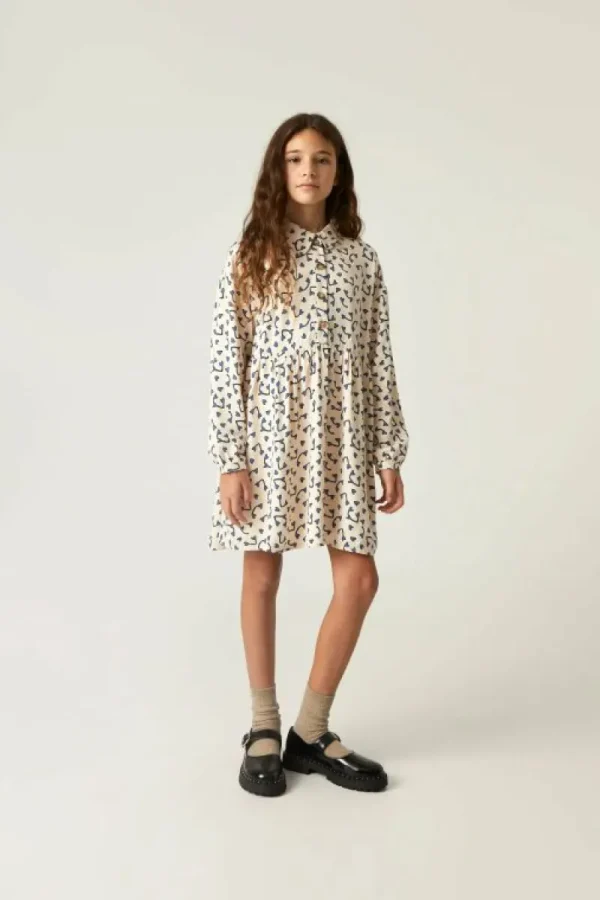 Vestido corto camisero de niña con estampado de corazones-MINI Online