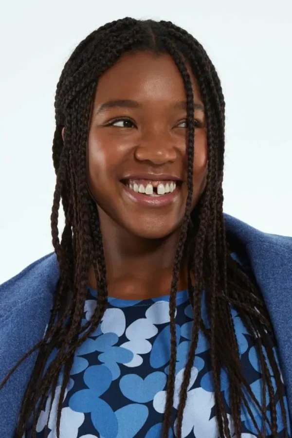 vestido_corto_con_manga_l_2.webp Vestido corto con manga larga y estampado abstracto azul-COMPAÑIAFANTASTICA Online