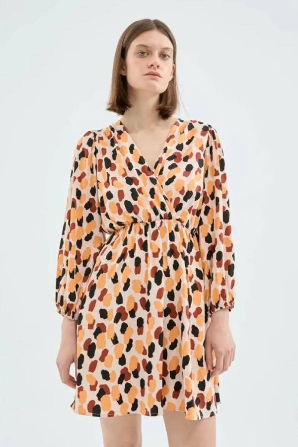 Vestido corto cruzado con estampado de lunares-COMPAÑIAFANTASTICA Fashion