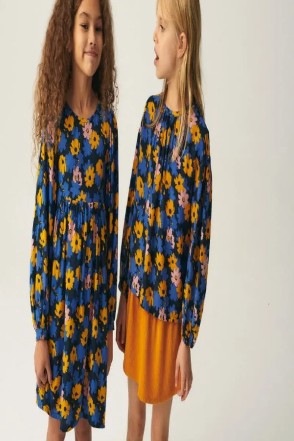 vestido_corto_de_nia_con__4-2.webp Vestido corto de niña con estampado floral-MINI Store