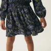 vestido_de_nia_en_viscosa_2-1.webp Vestido de niña en viscosa LENZING™ ECOVERO™ con estampado floral azul-MINI Outlet