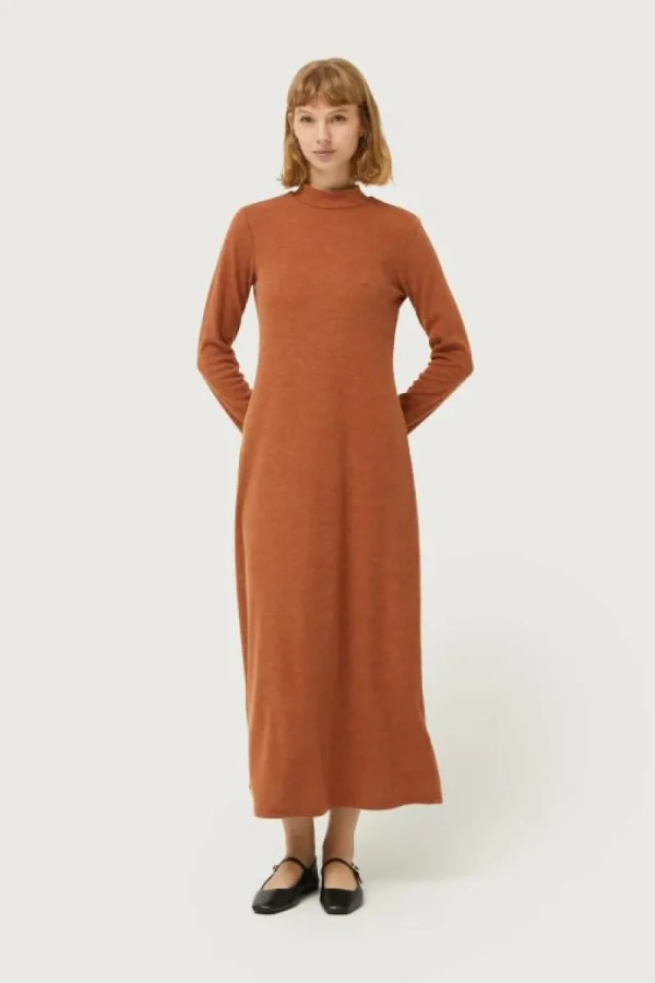 Vestido largo de punto marrón-COMPAÑIAFANTASTICA Online
