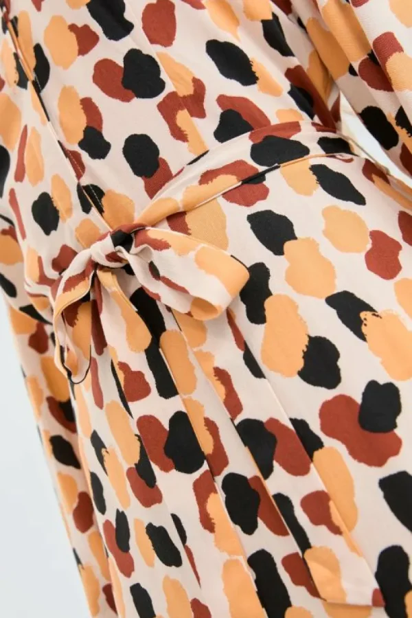 vestido_midi_camisero_con_5-2.webp Vestido midi camisero con estampado de lunares-COMPAÑIAFANTASTICA Online