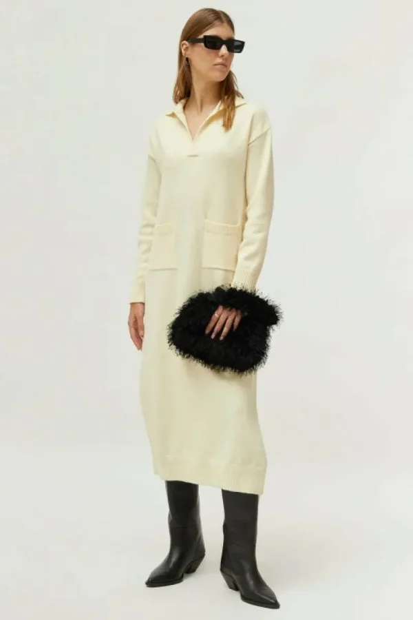 vestido_midi_de_punto_con_2-1.webp Vestido midi de punto con cuello polo blanco-COMPAÑIAFANTASTICA Outlet